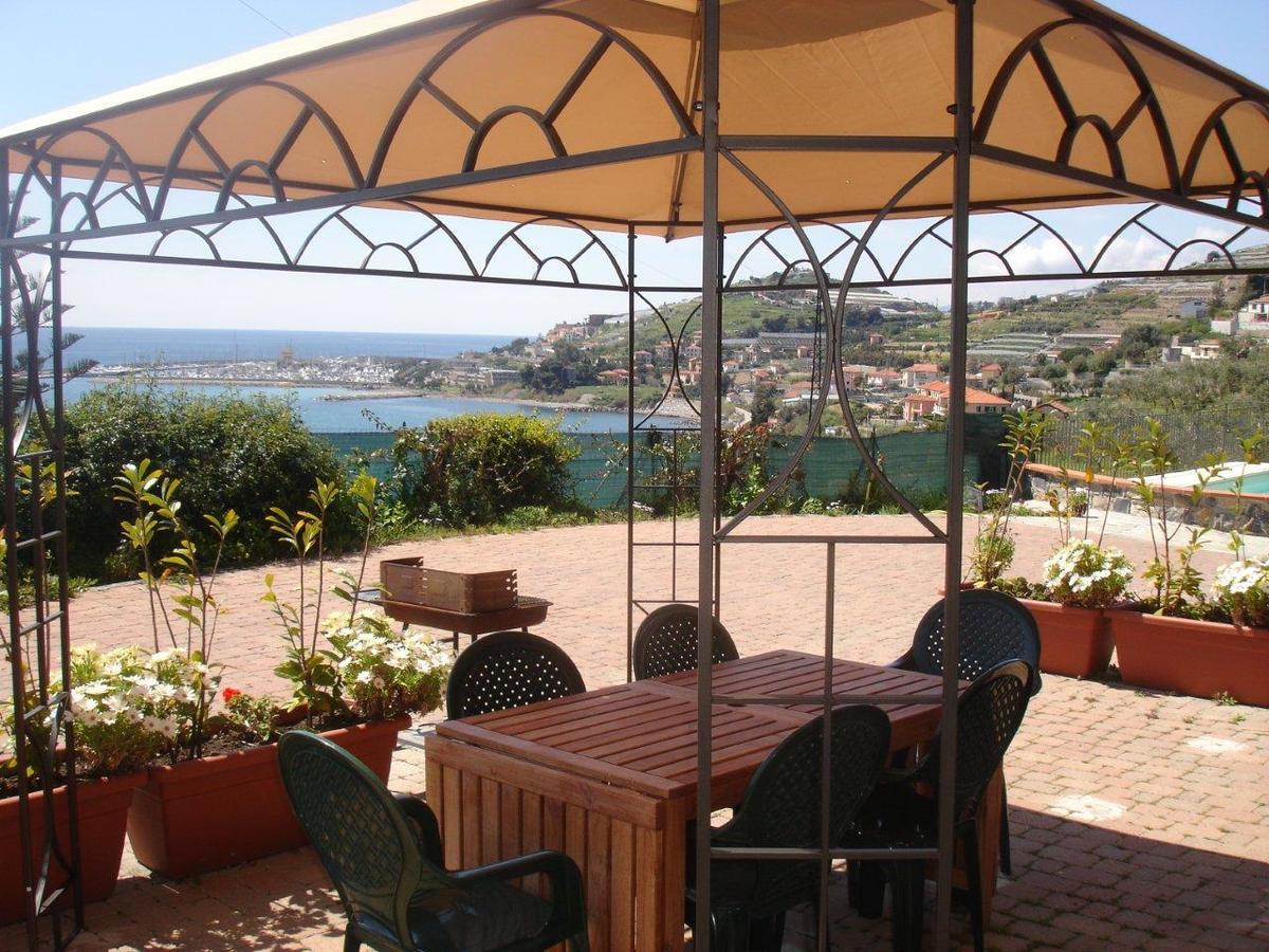 Villa Del Mare Ligure Terme & Spa Piscina A 37 Gradi サント・ステーファノ・アル・マーレ エクステリア 写真